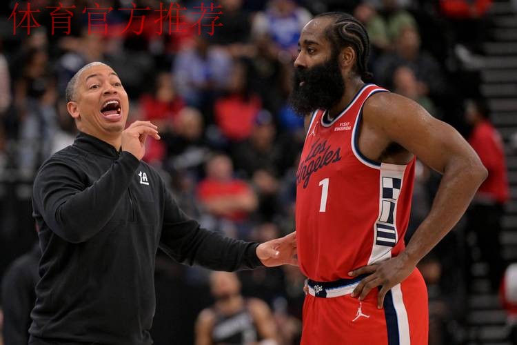 卢:我们必须打好收官,关键时刻保护好篮板球并控制好篮球